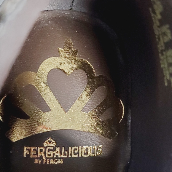 Fergalicious by Fergie Women's Wilder Ankle Boot - Picture 6 of 11